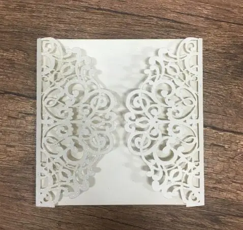 glitter white Роскошный блеск пригласительные билеты для свадьбы лазерная резка Необычные приглашения с кружевной отделкой поздравительная открытка с Королевский синий лента - Цвет: glitter white