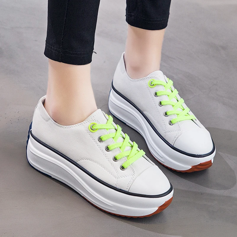 Женские Сникеры на платформе массивной плоской подошве модная повседневная