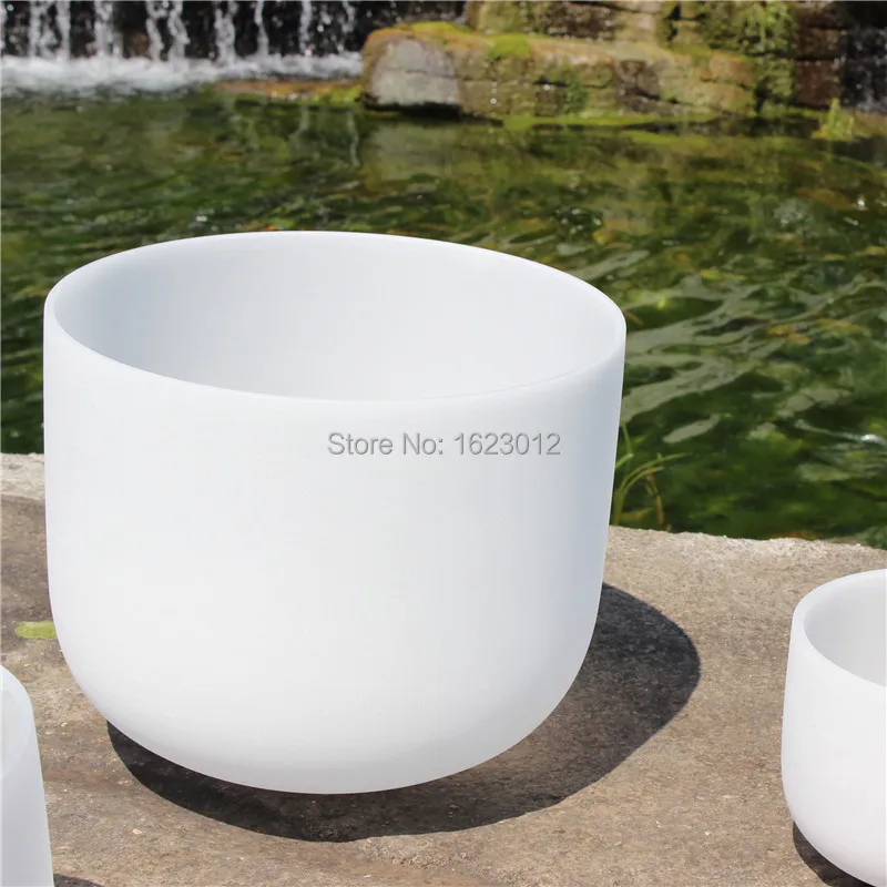 Чакра для звуковой терапии Поющая чаша с матовым кварцевым кристаллом 8 дюймов