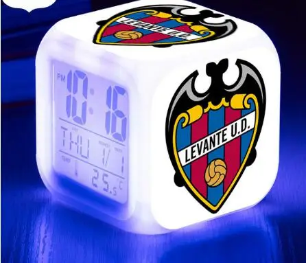 Розовый Deportivo Alaves, S.A.D. Светодиодный Будильник La Liga футбольная команда цифровые часы 7 цветов флэш настольные часы USB Кабель Рождественская игрушка подарок - Цвет: Розовый