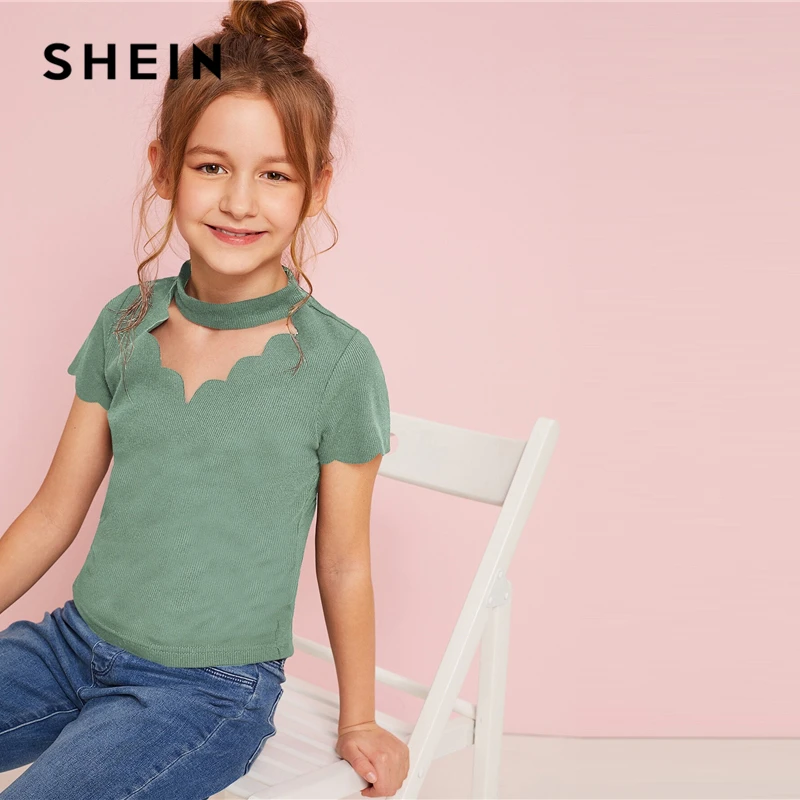SHEIN/детская футболка для маленьких девочек с волнистым воротником-чокером; Милая футболка в рубчик; детский топ; коллекция года; Летние повседневные футболки с короткими рукавами и вырезами