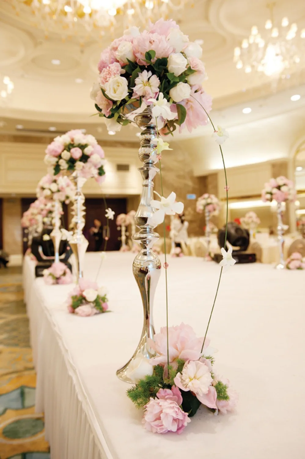 

73cm/28.74" height Wedding master table candlestick T stands Silver mermaid candle stick wedding stands 10pcs
