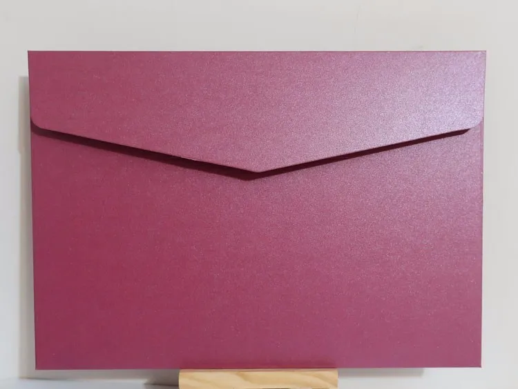 Burgundy 25 шт 230x160 мм(9x6,2 дюймов) утолщенные перламутровые бумажные конверты цветные пригласительные подарочные конверты - Цвет: Burgundy