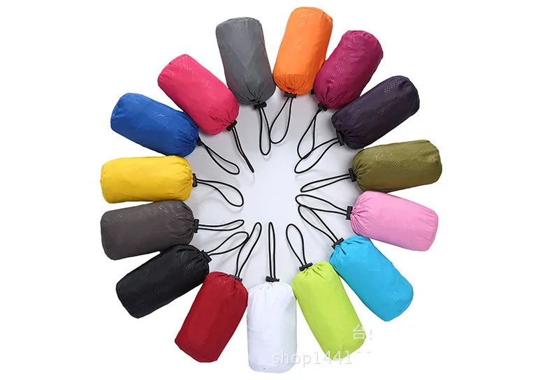 Тонкая спортивная куртка для активного отдыха весенне-летняя ветровка