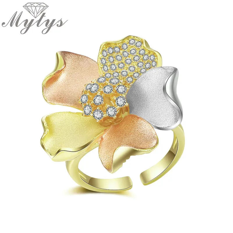

Mytys пескоструйное Латунное цветочное кольцо для женщин трехцветное Золотое модное AAA циркониевое кольцо высокого уровня подарок R2056