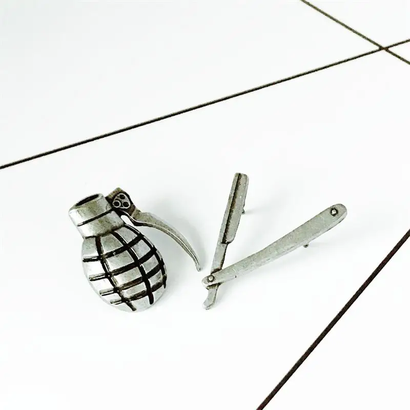 Новый Ностальгический светильник Цветная брошь бомба ручная бритва с чувством