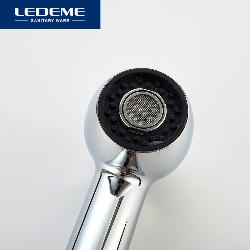 LEDEME Смеситель для кухни с вытягивающейся лейкой латунь Цвет: хром L6040