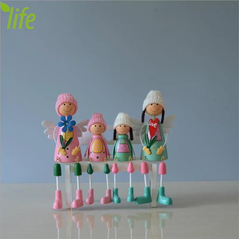 Деревянные игрушки твёмно синие фигурки детские с ручным принтом милая кукла