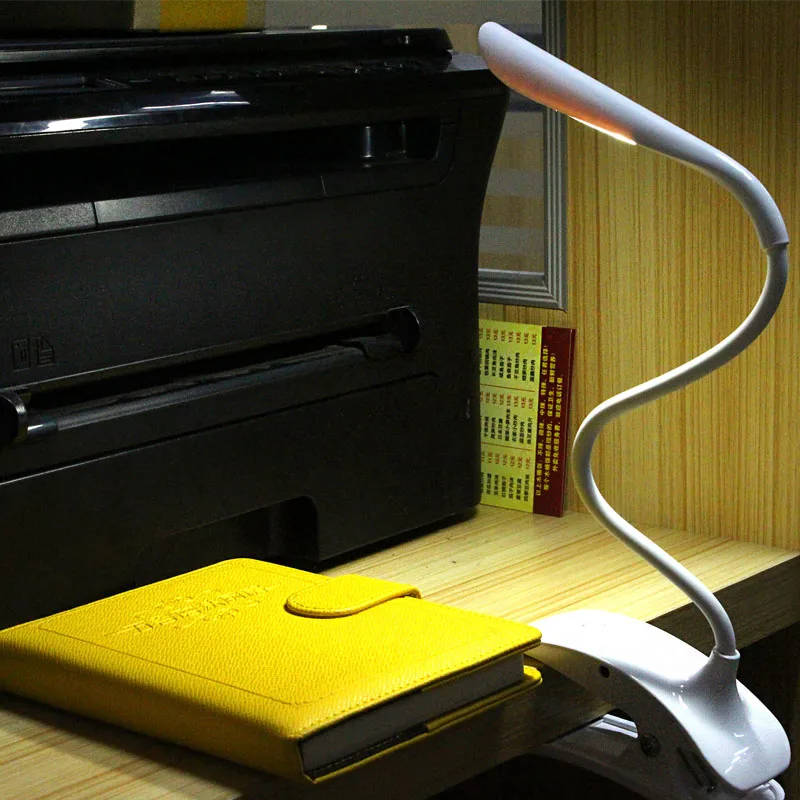저렴한 LED 터치 감지 밝기 조절 책상 램프 충전식 테이블 램프 접이식 독서 빛 5V USB 클립 충전