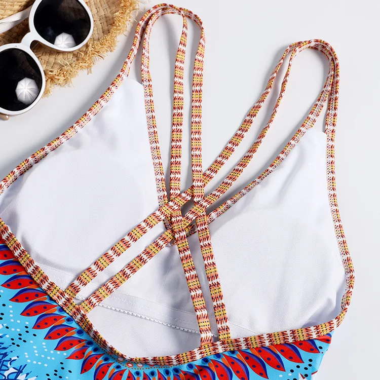 Женский купальник из двух частей сексуальное открытое фото с лямкой через шею