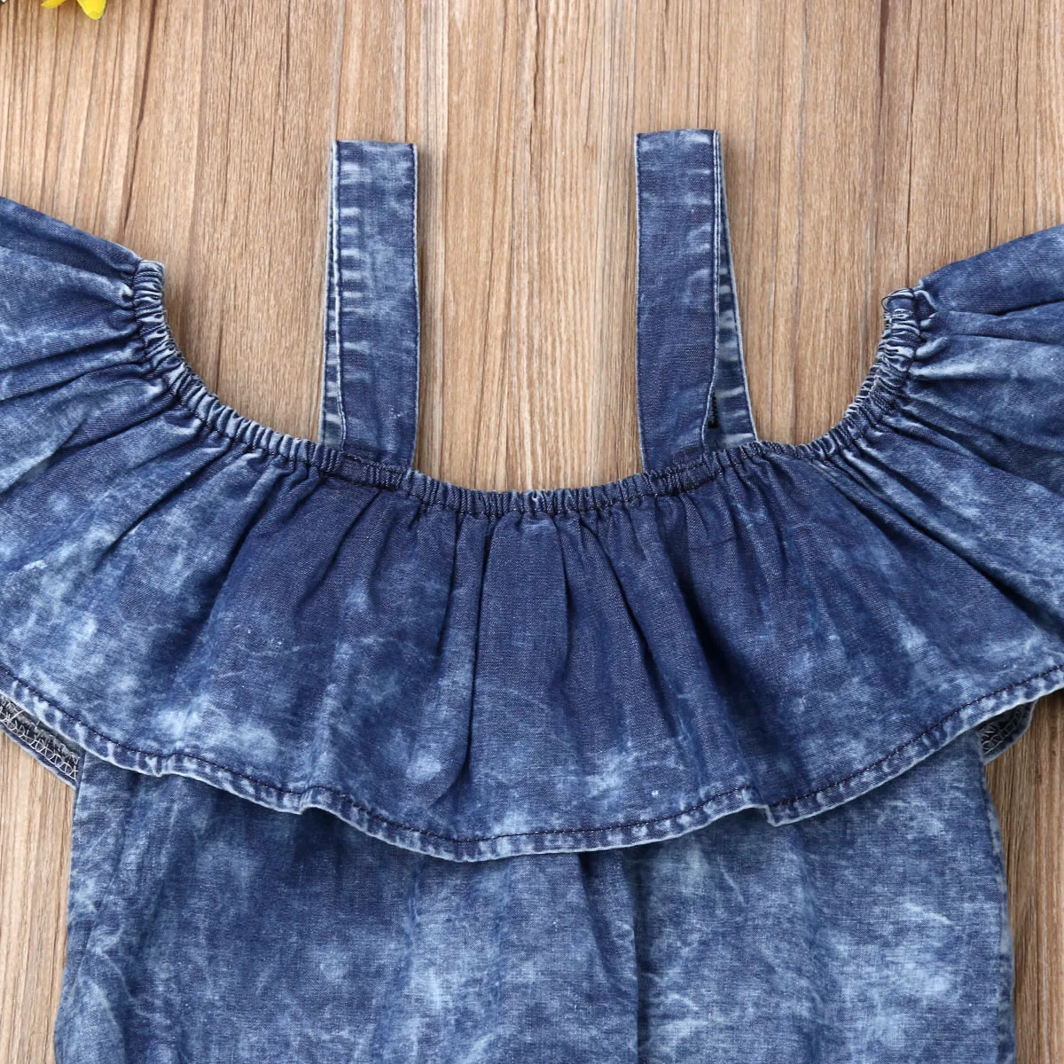 Комплекты одежды из джинсовой ткани для маленьких девочек с оборками открытыми