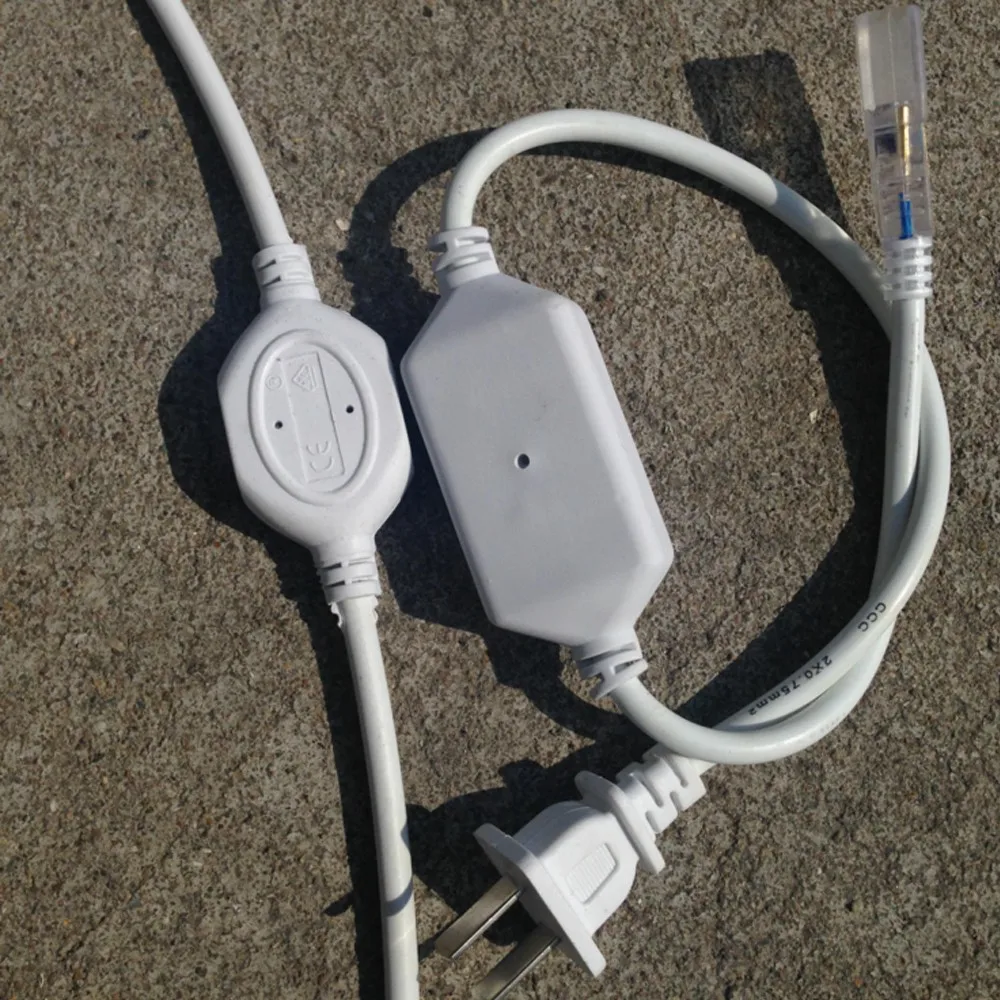 Белая светодиодная лента 3 метра штекер питания 4 кронштейна Концевики