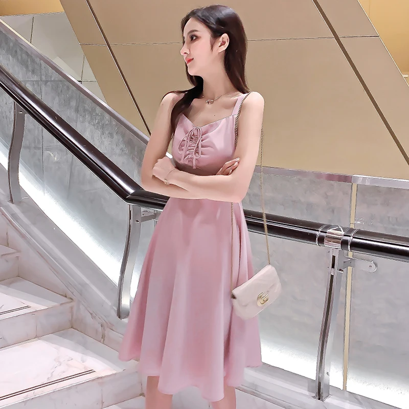 Новая летняя женская одежда 2019 корейское платье на бретельках с v образным