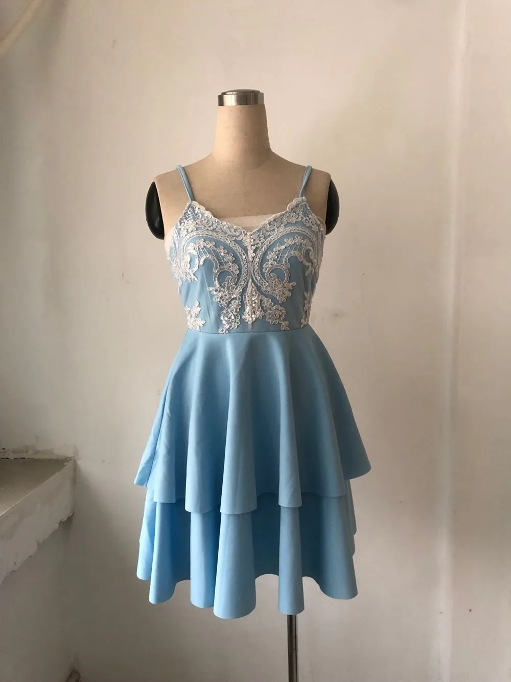 Женское платье на бретельках кружевное платье-пачка без рукавов с вышивкой