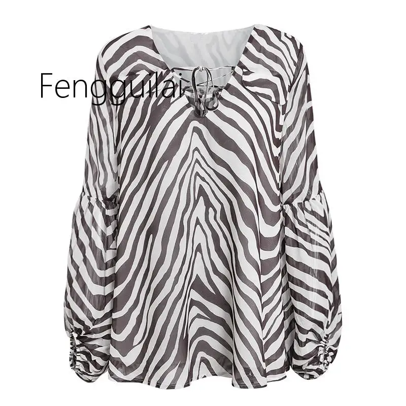 

2019 Summer Autumn New Zebra stripe printed women blouse shirt Plus size female top shirt Elegant v neck lace up ladies blusas