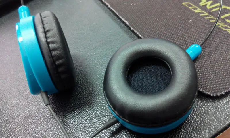 Замена амбушюры совместимый с Audio Technica ATH ON300/ATH ON3/MOTOROLA HT820 /DELL BH200 мягкие и
