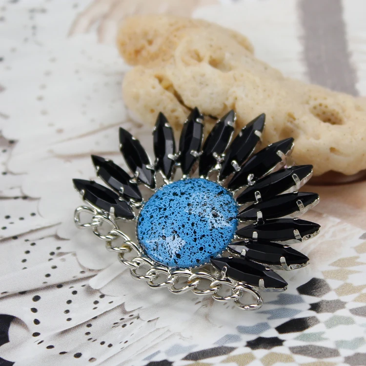 Beautiful Women Brooch Blue Resin Fashion Butterfly Pins!!! Just For Buyer Free Gift Not Sale!! This is SKU ECBR0024 |