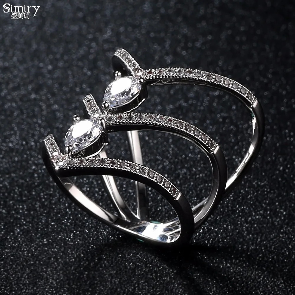 Женское коктейльное кольцо SIMIRY уникальное в форме белого золота с фианитами