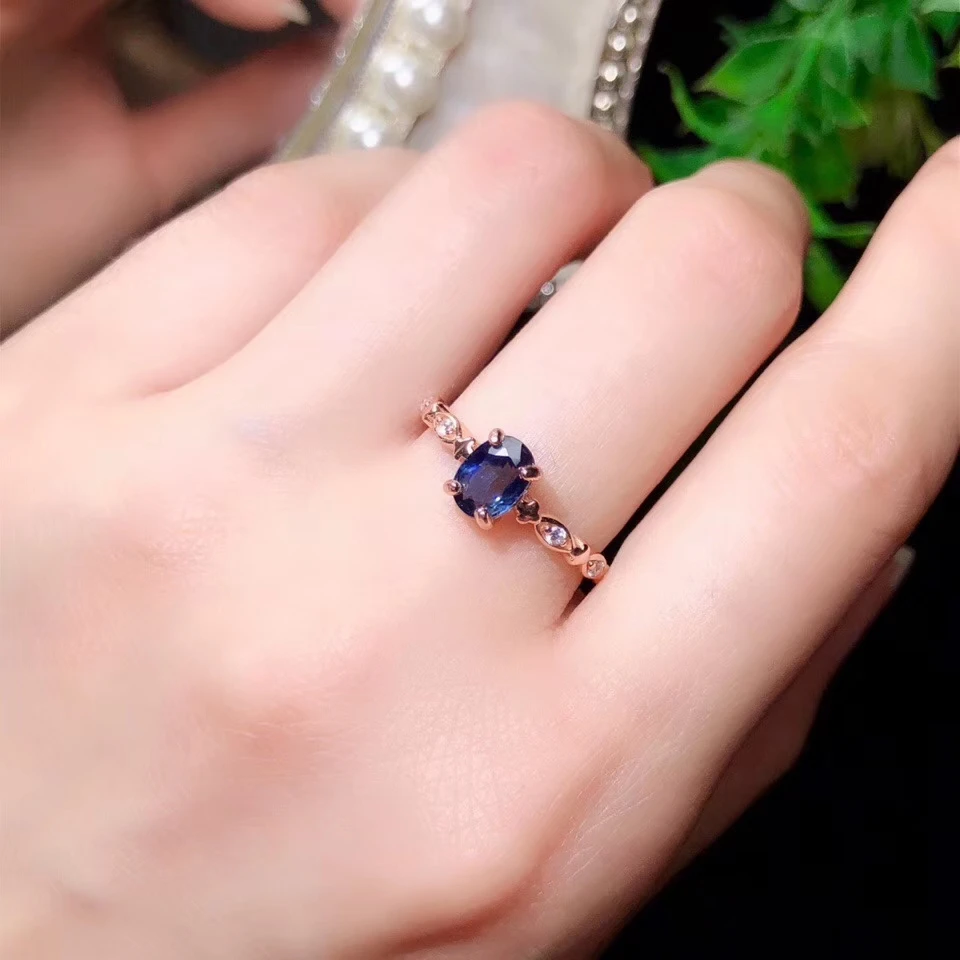 Изысканное голубое местное сапфировое кольцо из драгоценных камней для женщин с серебром