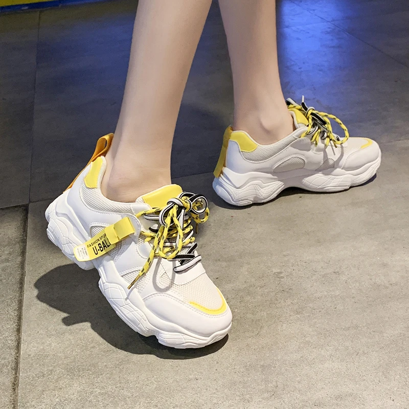 Массивные кроссовки Harajuku Dad Shoes женские на высоком каблуке белые 2019 модные крутые