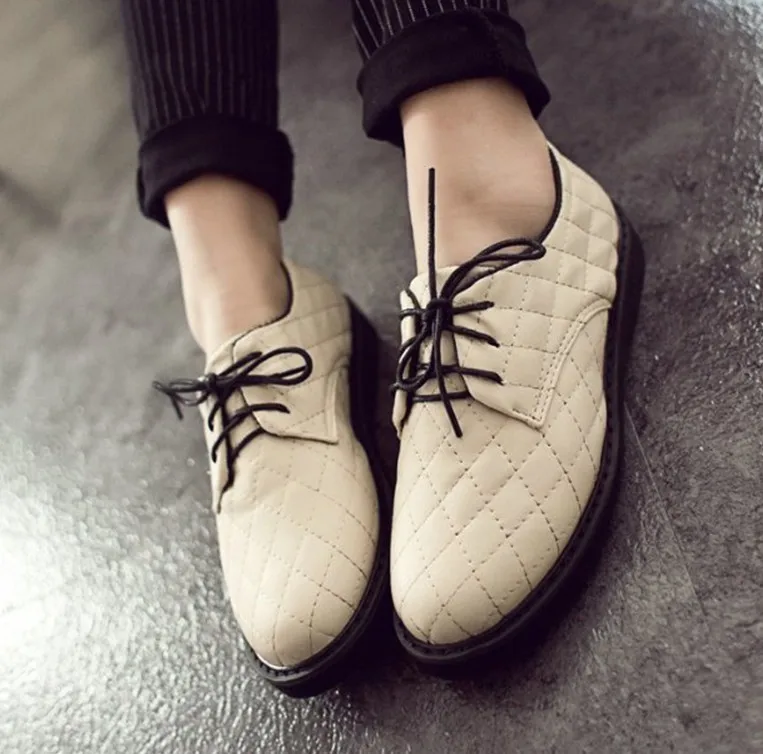 Кожаная обувь Ползунки Новые сапоги осенью 2015 года Модные модели взрыв Стеганые