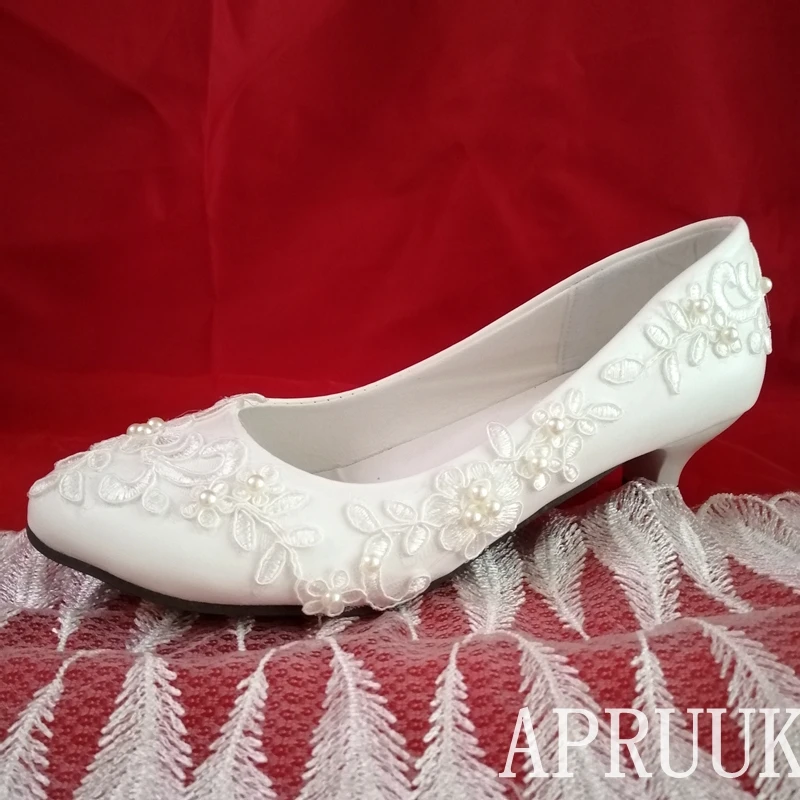 

Fashion white lace bridal shoes 3CM small tiny heel Fairy lace pearl ladies dancing party bride bridesmaid shoe zapatos de novia