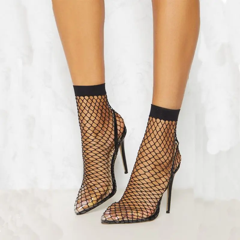 Пикантные женские босоножки с острым носком на каблуке Сезон лето Новинка 2019