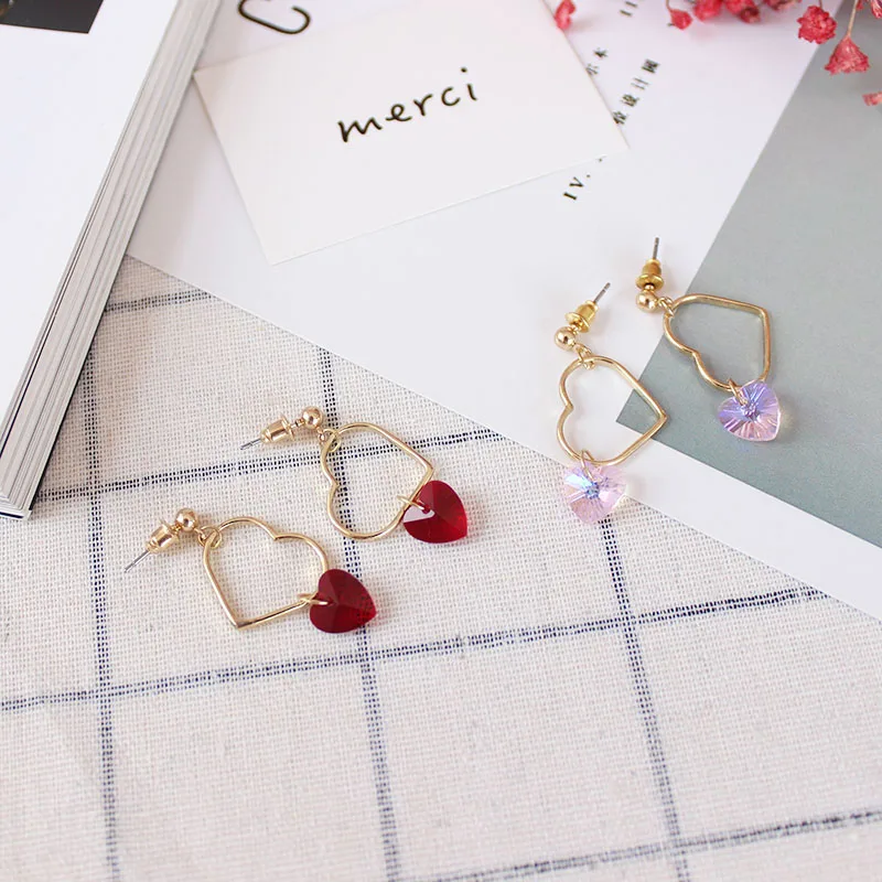 Xqбесплатная доставка модные женские ювелирные изделия полый кулон в форме