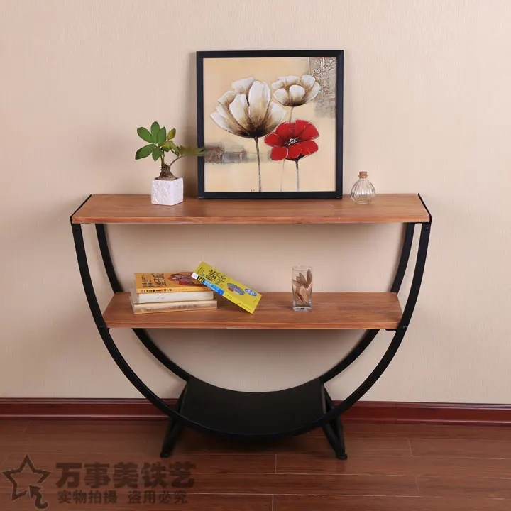 Стол из массива дерева в европейском стиле. Крыльцо крыльцо ковчег. Украшение для