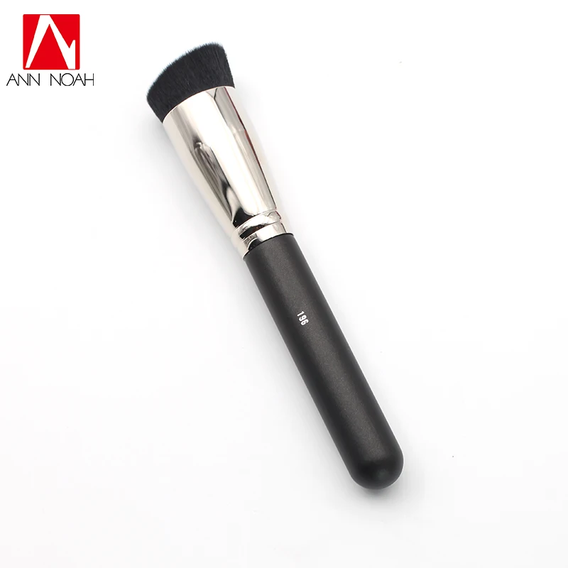 

Black Feature Wood Handle Short Dense Synthetic Fiber Ultra Smooth 196 Slanted Flat Top Foundation Brush