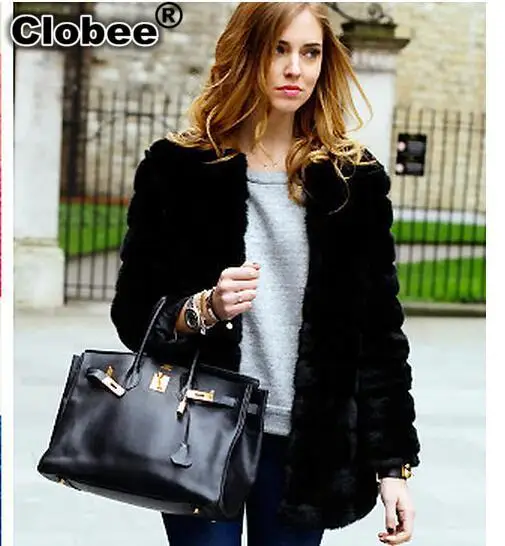 Женское пальто из искусственного кроличьего меха черное средней длины с