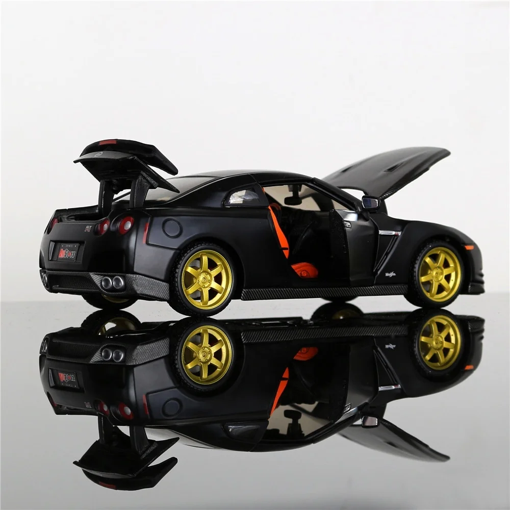1:24 Metal Nissan GTR 4-Wheel Diecast Car Series Birthday Gift For Kids Free Shipping |