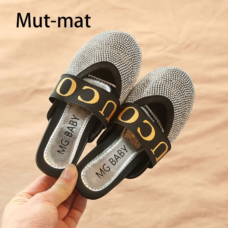 Детские тапочки Новинка 2019 года Весенняя повседневная обувь со стразами