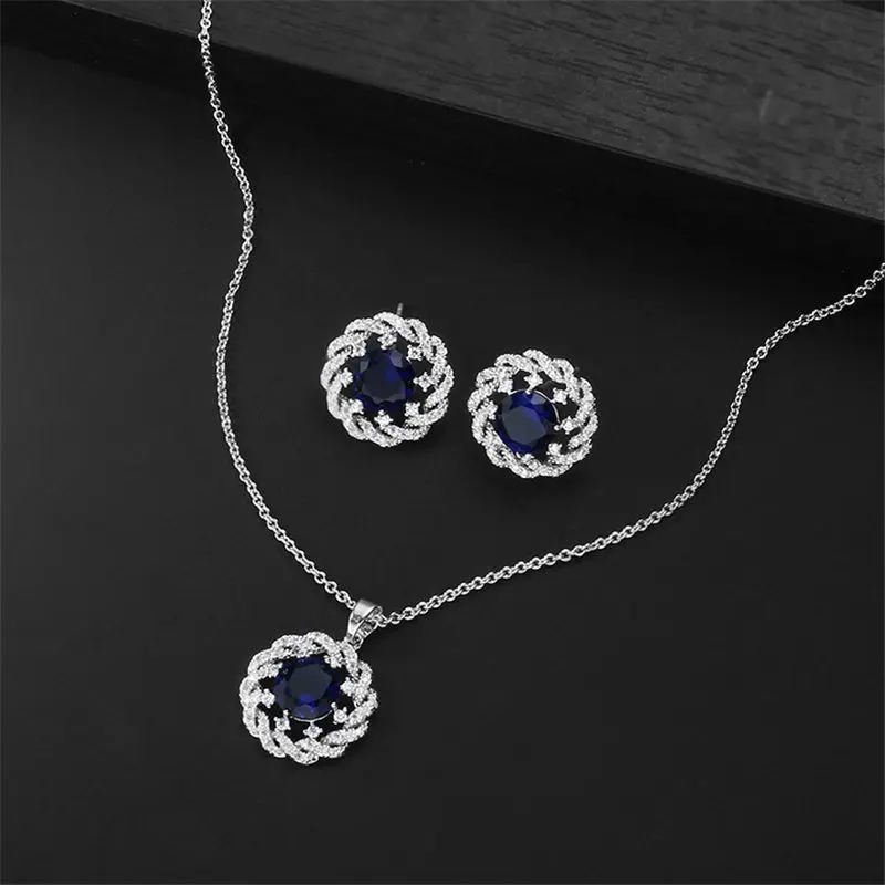 Комплект из колье и серёг гипоаллергенного циркона