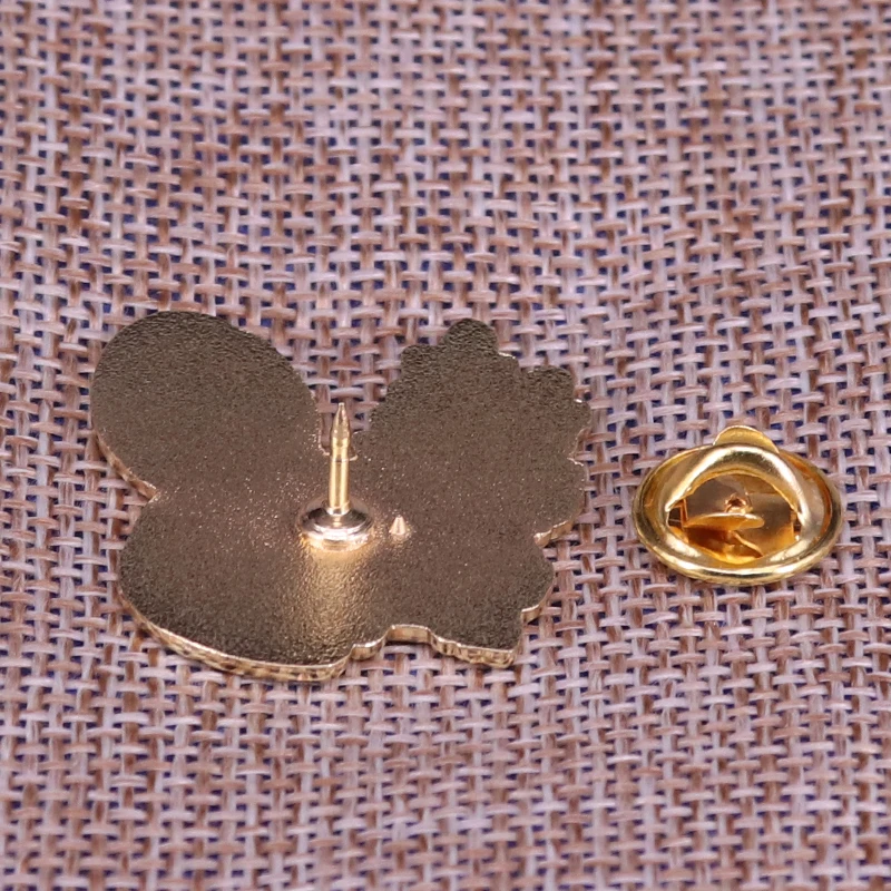 Rabbit Flower Lapel Pin Baby animals Brooch Badge Enamel pin | Дом и сад