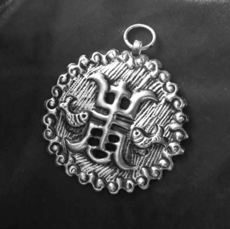 hot sell new - Handmade Miao silver pure handmades 925 embroidery accessories Butterfly Silver luck Necklace Pendant | Украшения и