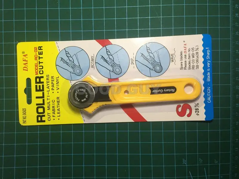 Лоскутное колесо круглый нож Φ 28 мм Сделано в Тайване для кожаных тканей и т. д. |