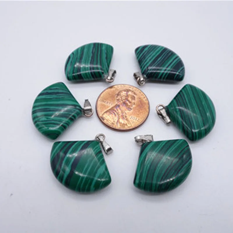 50PCS Wholesale Women Fashion Natural Semi-precious Stone Chakra Malachite Sector Pendant Charms Necklace Jewelry Free Shipping | Украшения