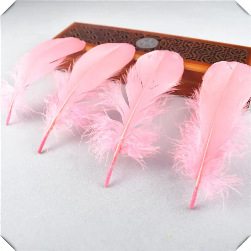 Watermelon Red Горячая красный Гусь feather20-100pcs13-18CM DIY Перья для рукоделия и ювелирных изделий Аксессуары для одежды Свадебные украшения Шлейфы - Цвет: Watermelon Red
