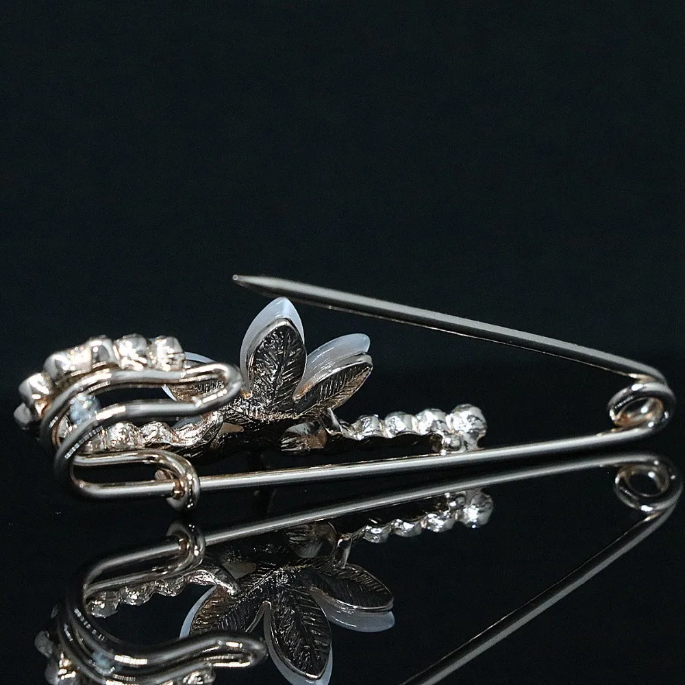 Женская Винтажная брошь в виде цветка 3 цвета | Украшения и аксессуары