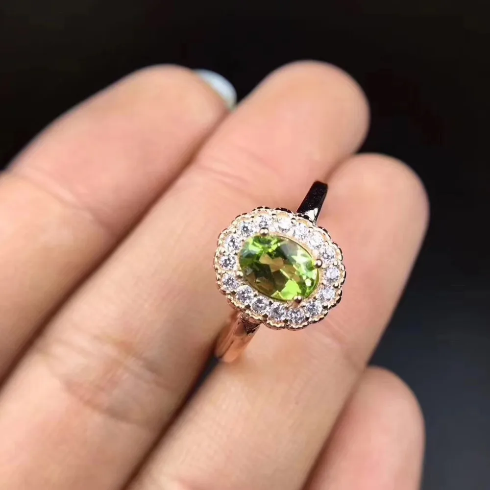 Кольцо женское из серебра пробы с натуральным зеленым бриллиантом|jewelry women