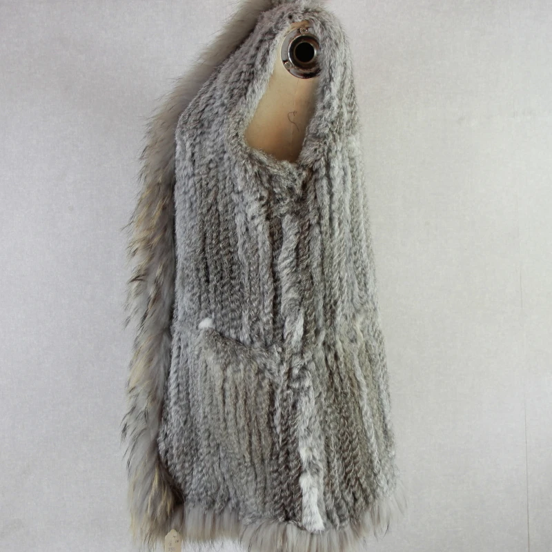 2019 Real rabbit fur vest Women knitted genuine raccoon  fur vest  overcoat pocket garment & raccoon collar without hood