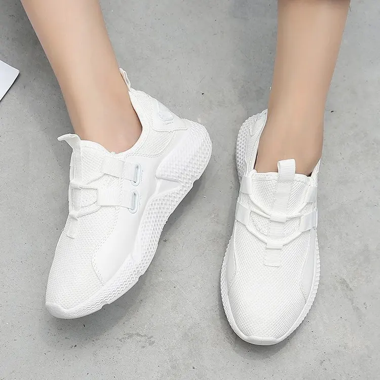 Женская повседневная обувь дышащие кроссовки на плоской подошве со шнуровкой и
