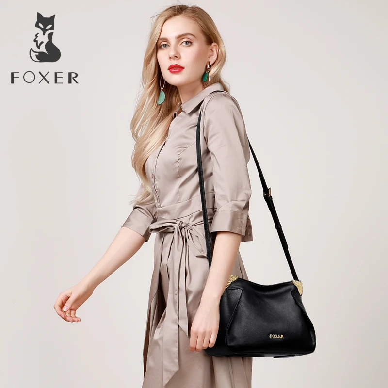 Женская сумка через плечо FOXER черная классическая Повседневная из натуральной