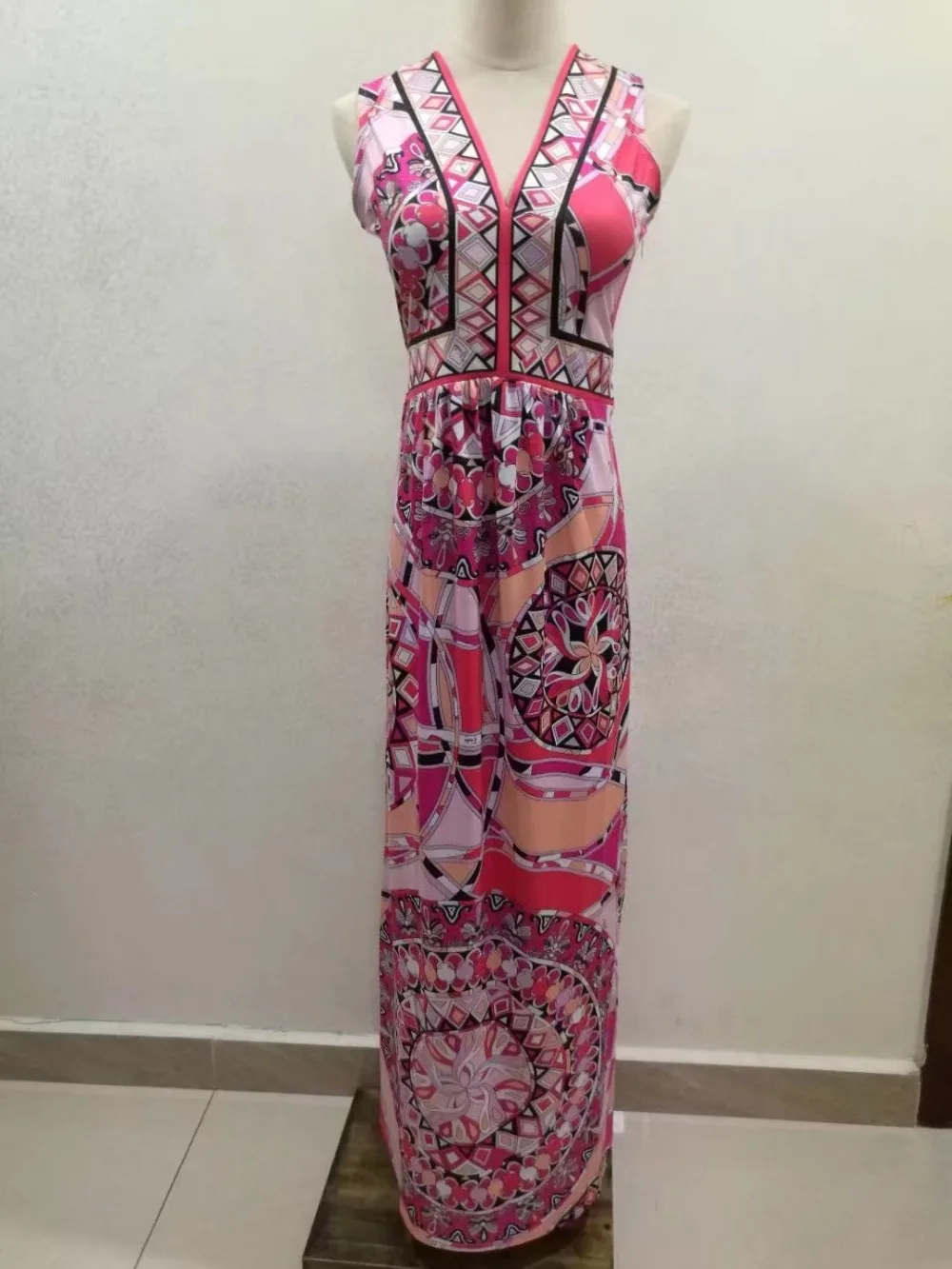 Роскошный итальянский epucci брендов Для женщин Красный Богемия V шеи