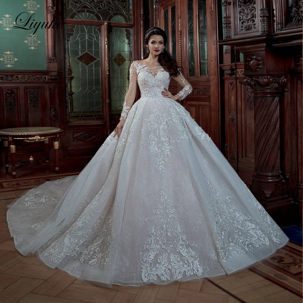 

Liyuke Full Sleeve of Ball Gown Wedding Dress White Color With Scoop Neckline Of Court Train Lace Up vestido de noiva