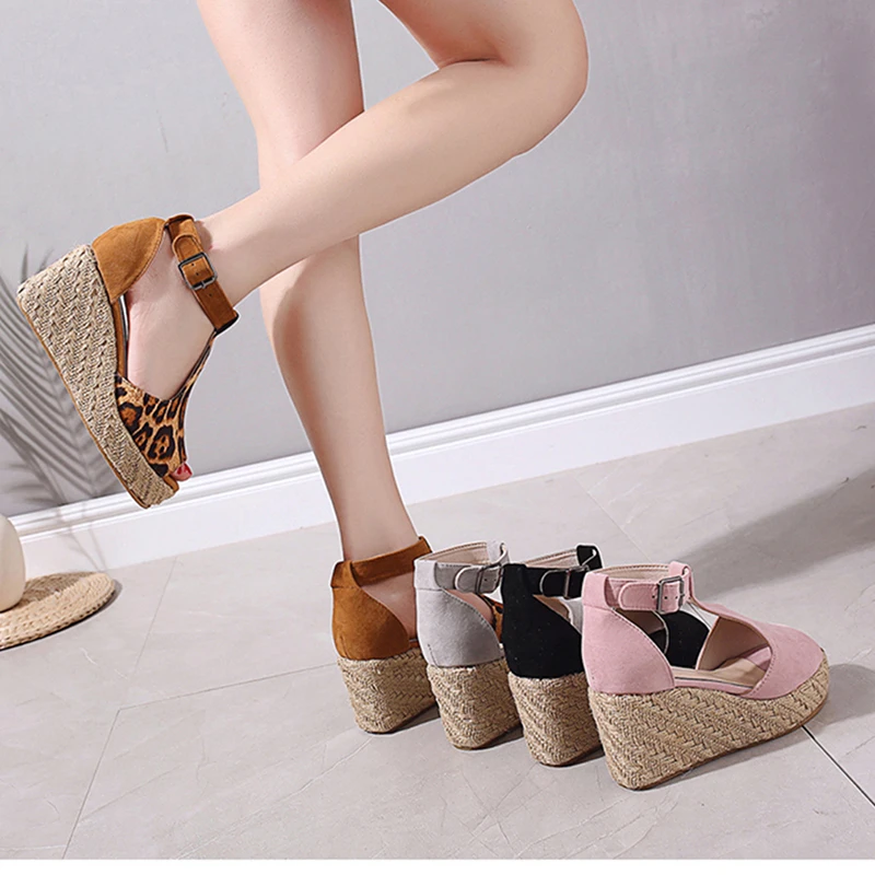 

2019 Casual Woman Wedge Summer Shoes Peep Toe Buckle Platform Rubber Female Sandals Lady High Heel Sandals Platform Footwear