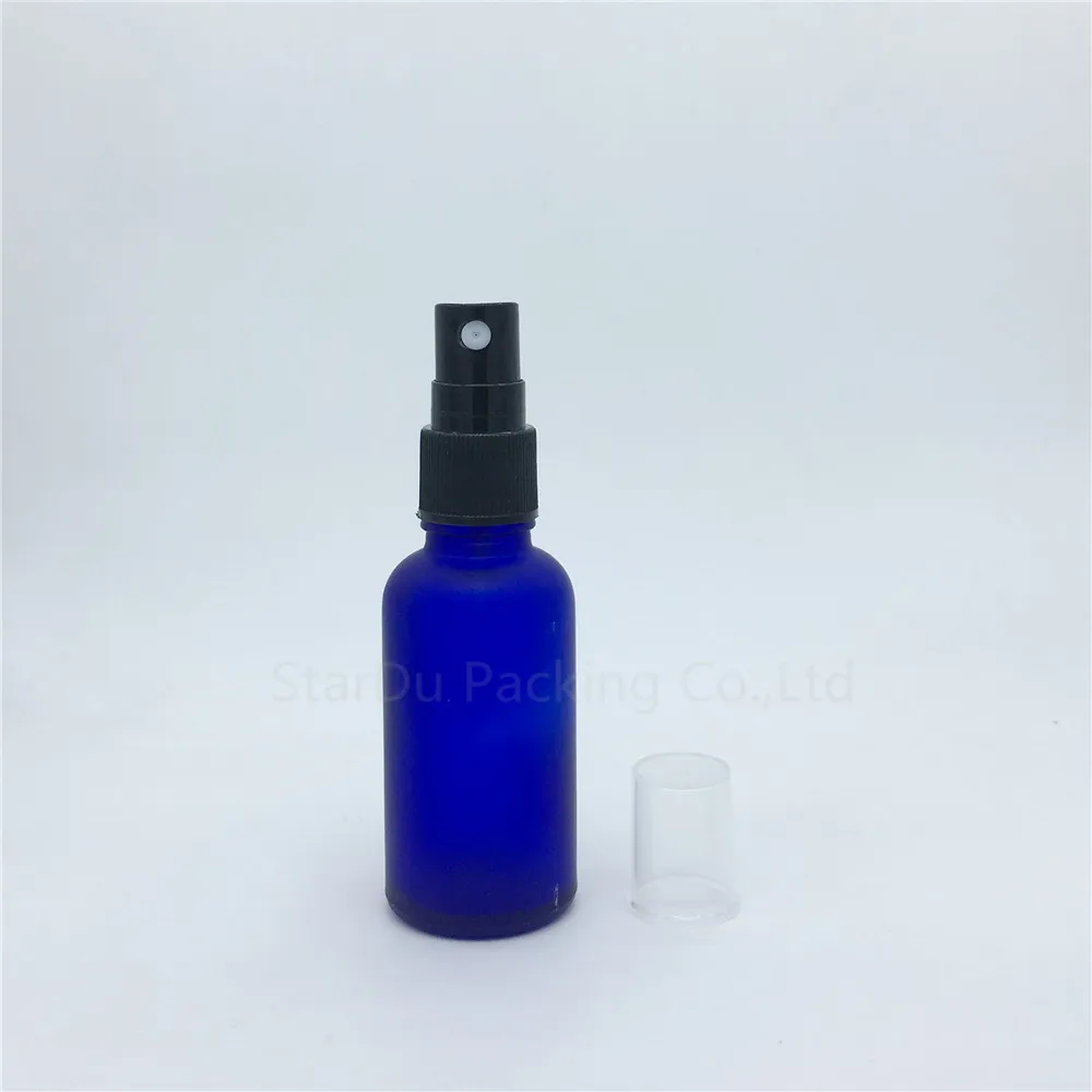 Пустая бутылка флакон из матового стекла с распылителем для парфюма 30 куб. См