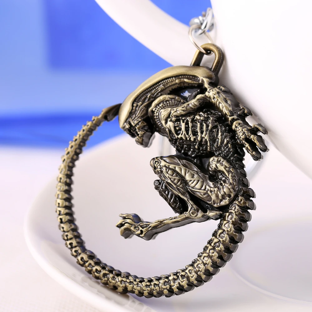 Alien v Хищник брелок может Прямая поставка металлические кольца для ключей подарка