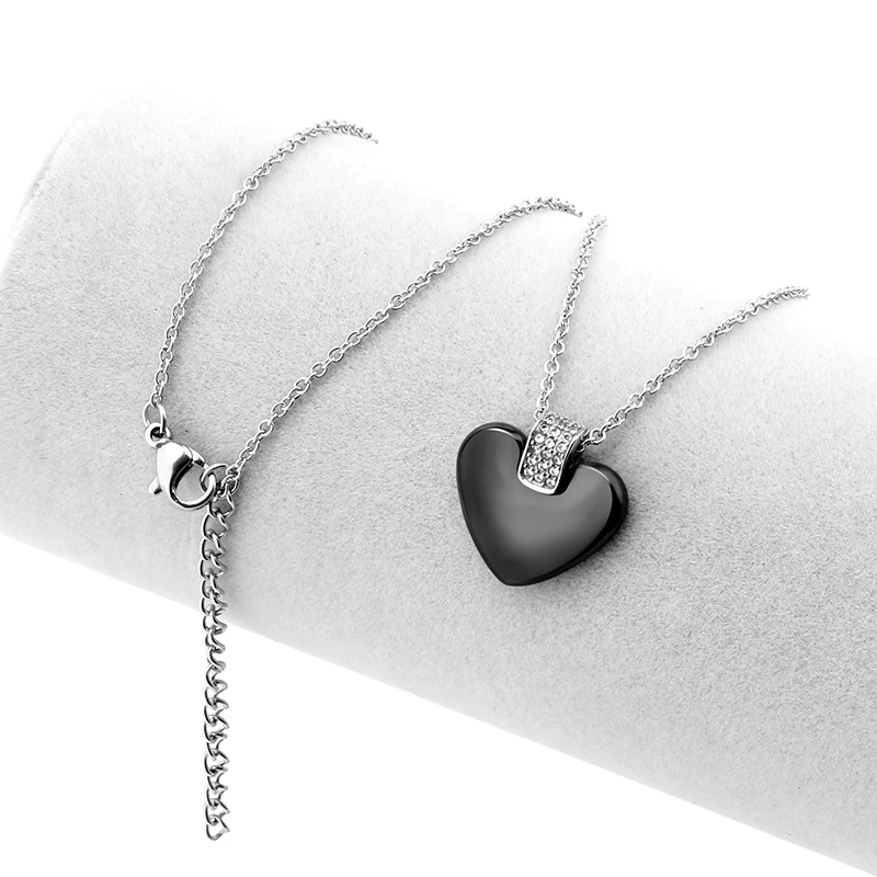 Классическое керамическое ожерелье подвеска в форме сердца с украшениями